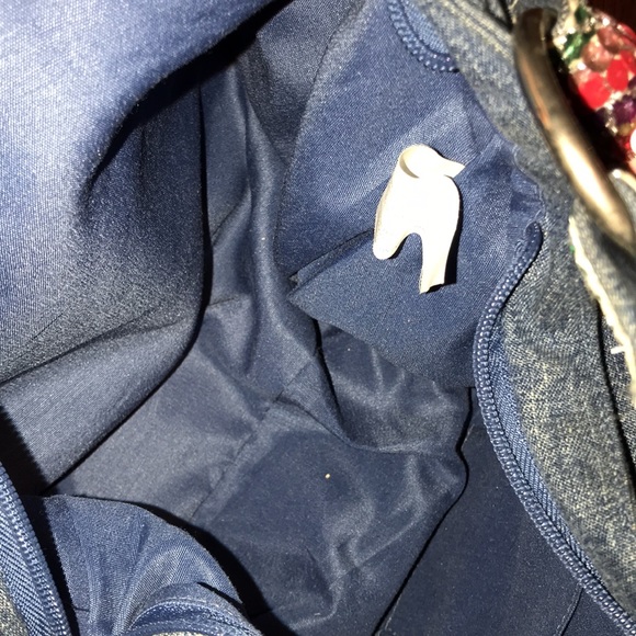 Bolsa por la damas purse. 13.5x10x4” denim with sequined sides and handle. - Picture 11 of 11